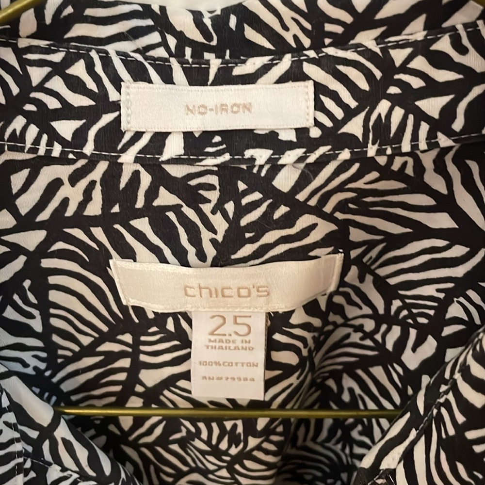 Chico’s Ladies 3/4 sleeve blouse of 100% cotton. Like new. Chico size 2.5, L - Picture 2 of 5